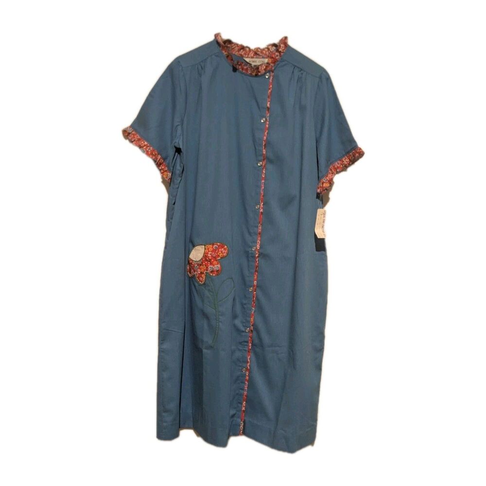 NOS Vintage 70s Model’s Coat Blue Red Posey Pocket Housecoat Ruffle Snaps XL 16